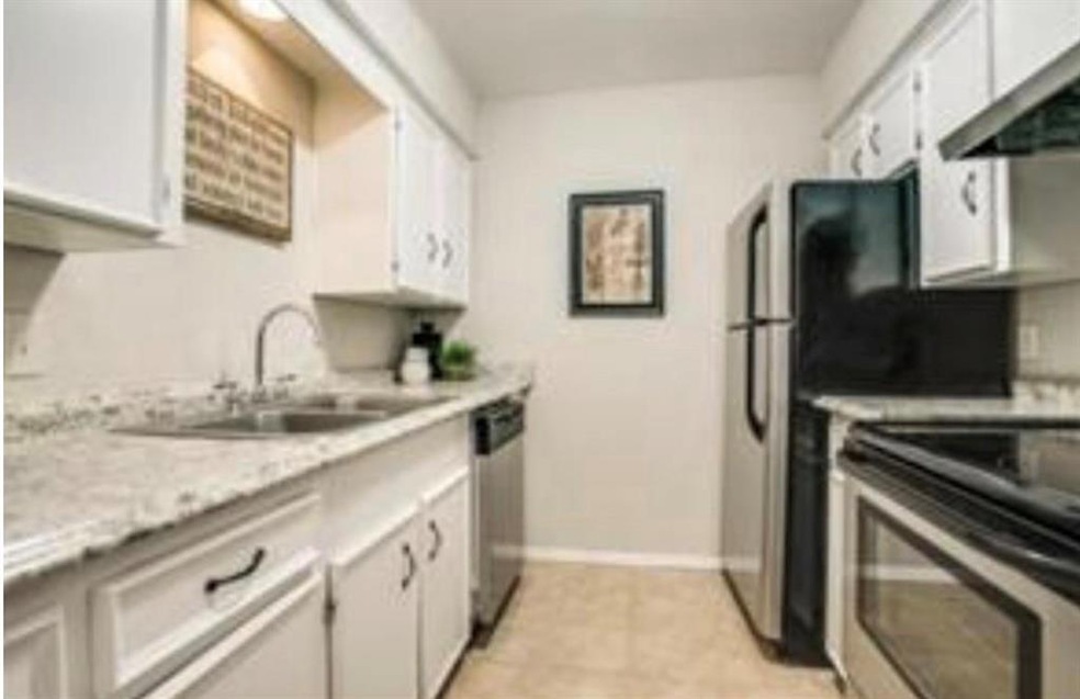 5656 Live Oak St unit 210, Dallas, TX 75206 - photo 1