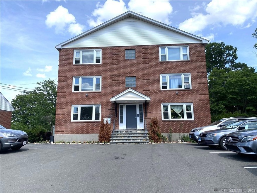 22 Park Place unit 2F, New Britain, CT 06052 - photo 1