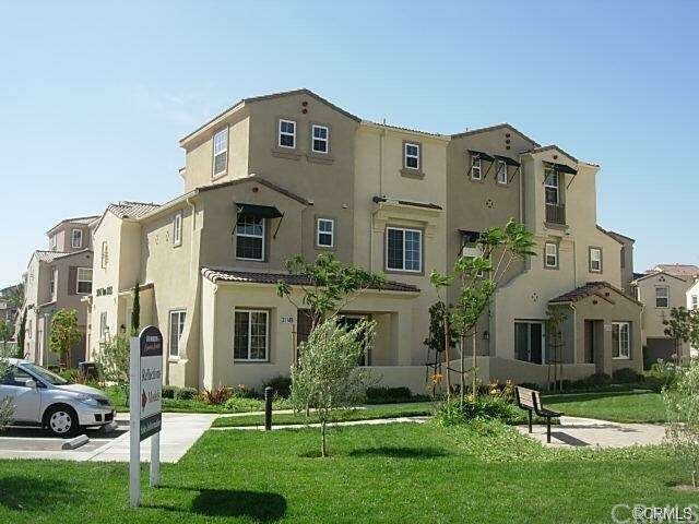 this unit for sale is the corner unit, opening par