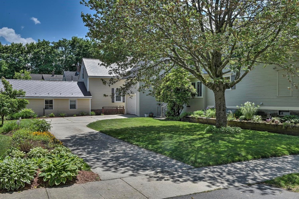 152 High St, Keene, NH 03431 - photo 1