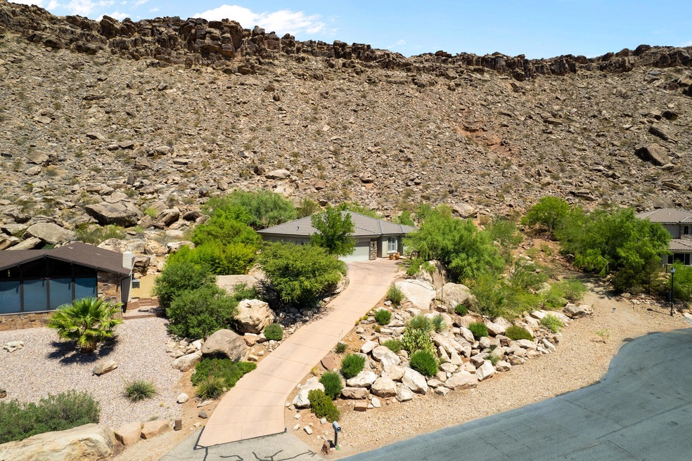 690 W Escalante Dr St George UT 84790 US