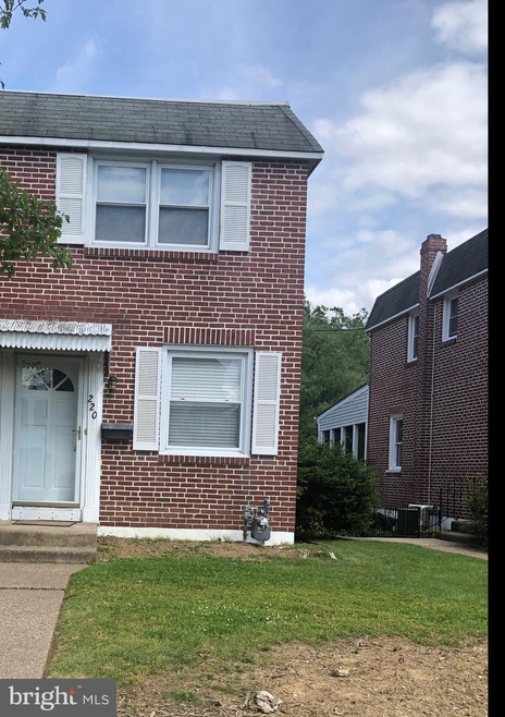 220 Lakeview Dr, Ridley Park, PA 19078 - photo 1