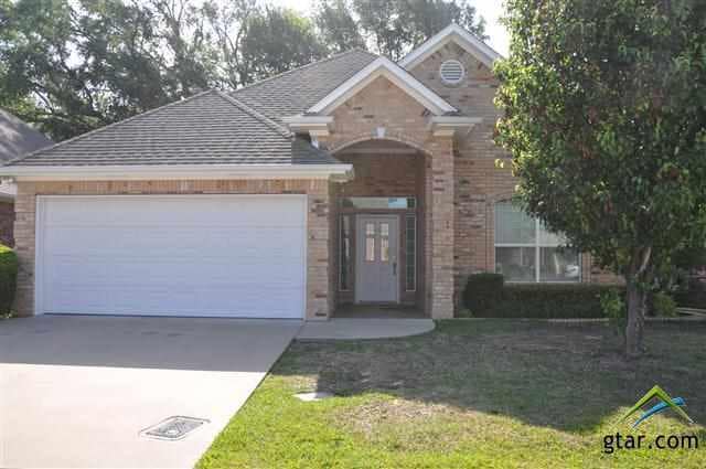 1861 1861 Hollylake Cir, Tyler, TX 75703 - photo 1