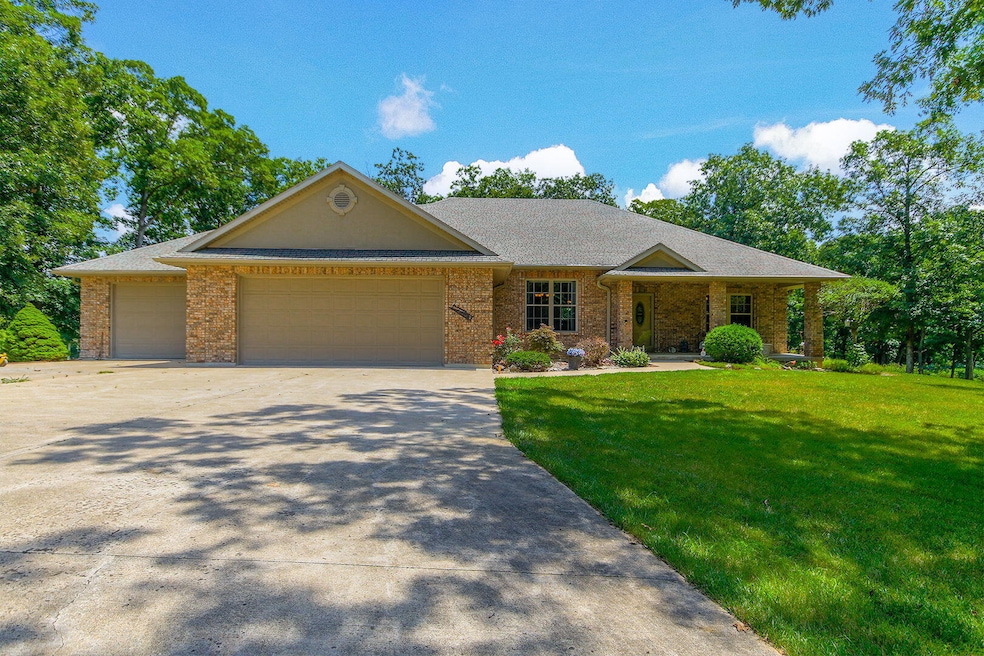 19050 N Route V, Sturgeon, MO 65284 - photo 1