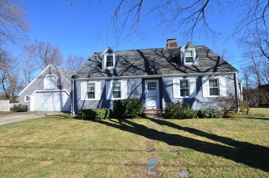 16 Greenlay St, Nashua, NH 03063 - photo 1