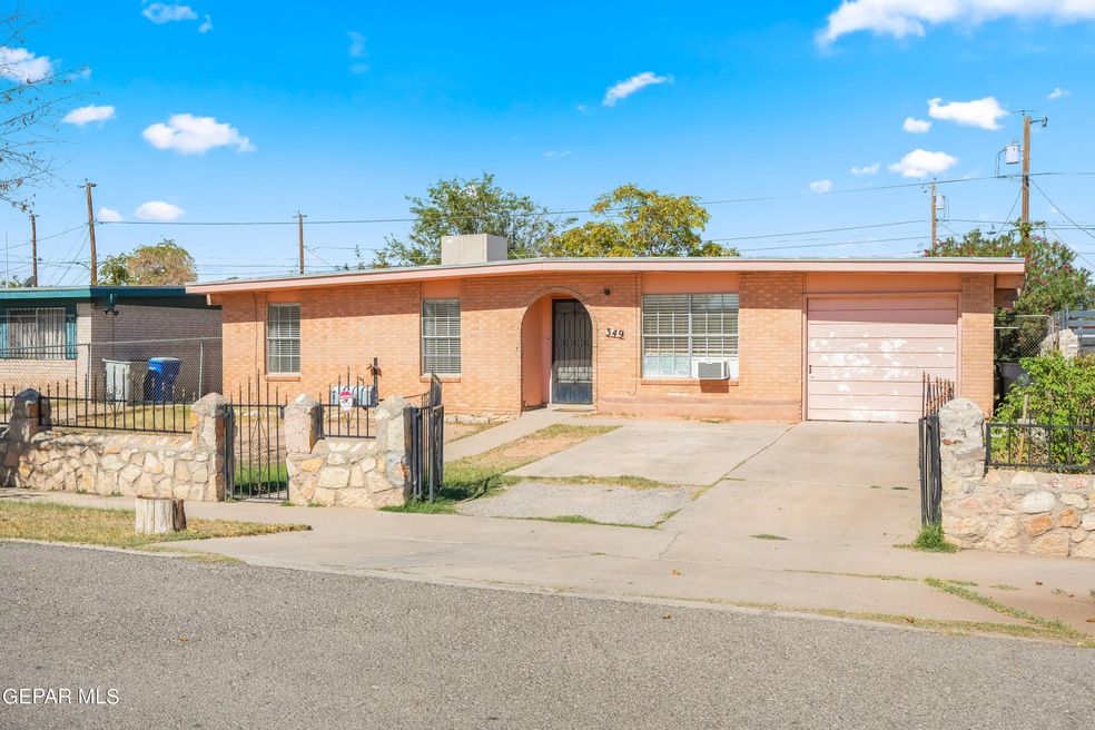 349 Maricela Dr, El Paso, TX 79915 - photo 1