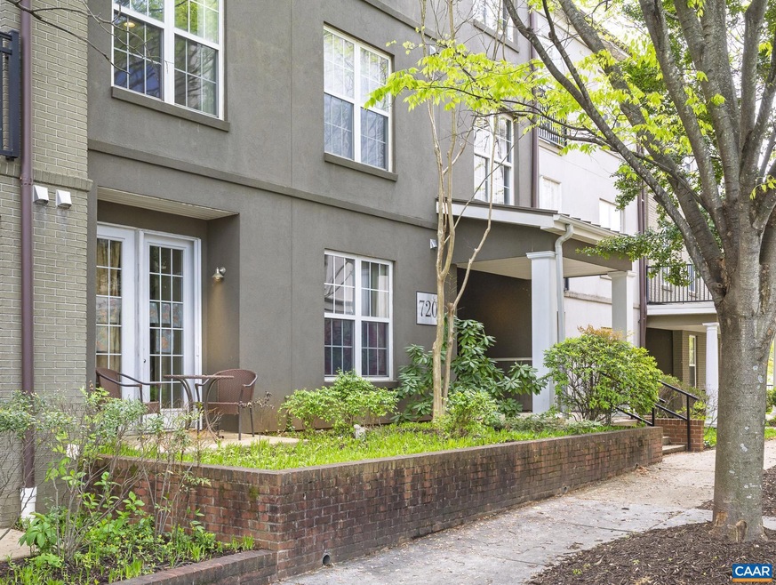 720 Walker Square unit 3D, Charlottesville, VA 22903 - photo 1