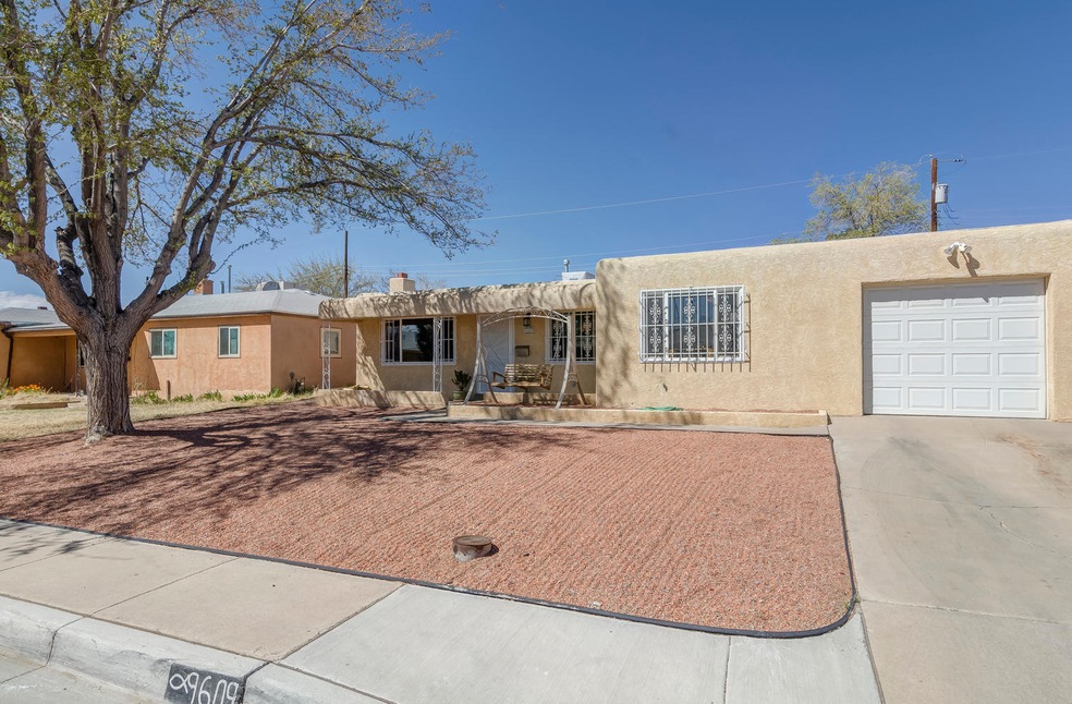 9609 Prospect Albuquerque NM-large-001-F