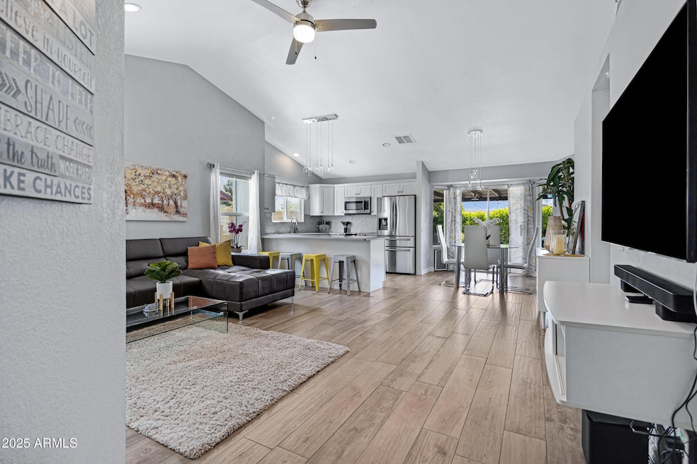 20822 N 34th Dr-5