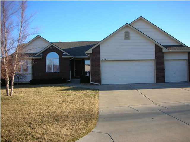 4844 Wyndham