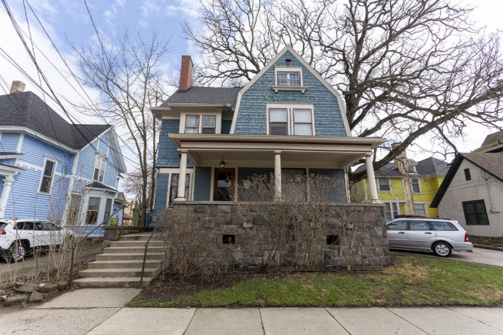 208-210 College Ave - Exterior_1