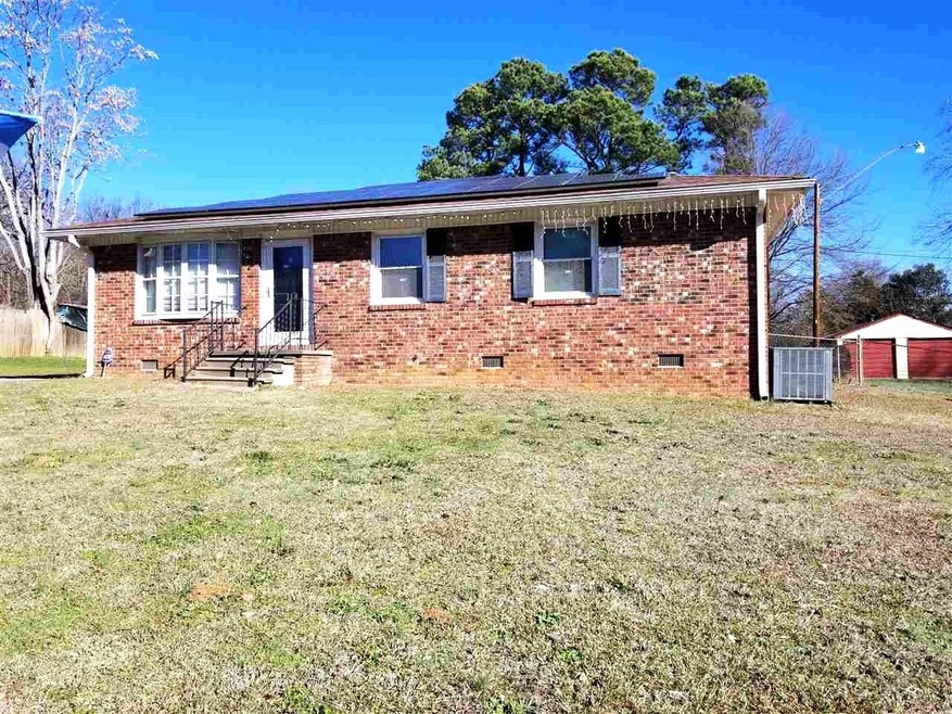 114 Peachwood St, Moore, SC 29369