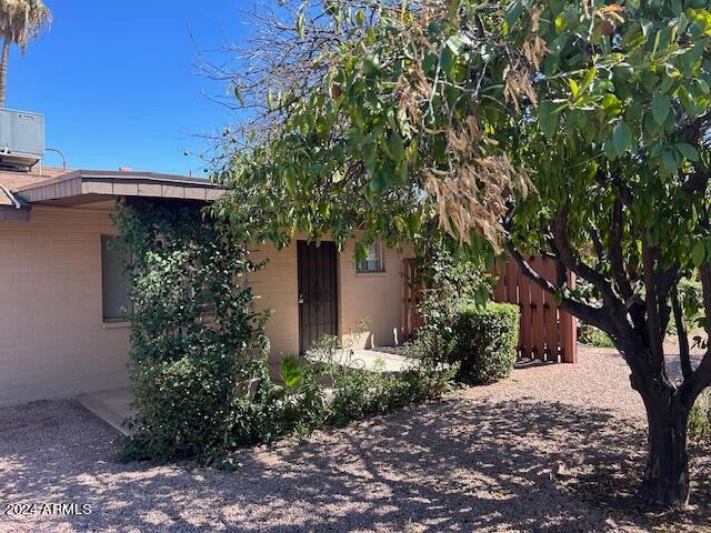 530 S Portland unit 1, Mesa, AZ 85206 - photo 1