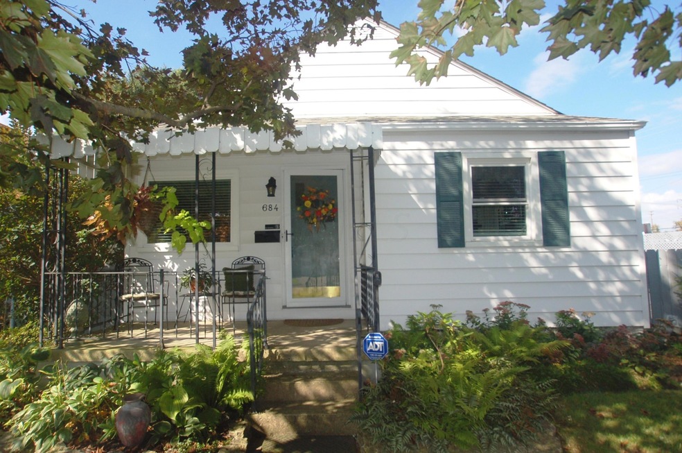 684 E Royal Forest Blvd, Columbus, OH 43214 - photo 1