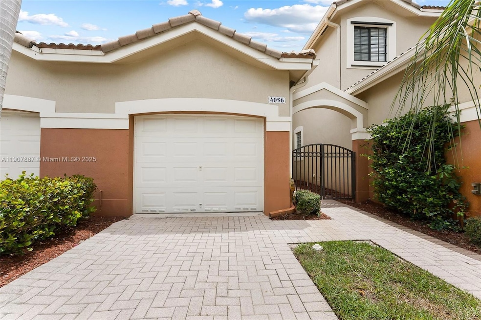 4056 Timber Cove Ln unit 4056, Weston, FL 33332 - photo 1