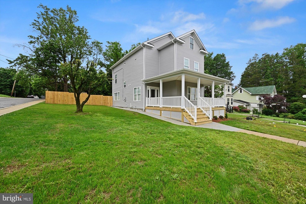 929 E 43rd St, Baltimore, MD 21212 - photo 1