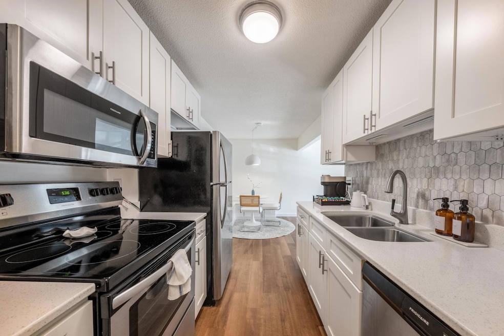 4371 Wilshire Blvd unit 203, Mound, MN 55364 - photo 1