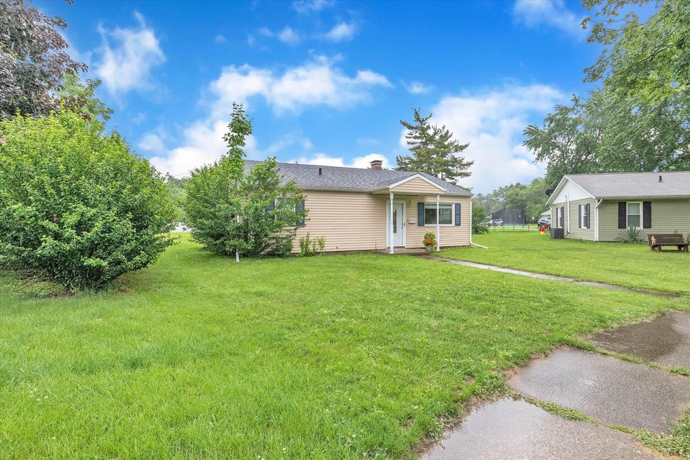 6 Alice Ct, Niles, MI 49120 - photo 1