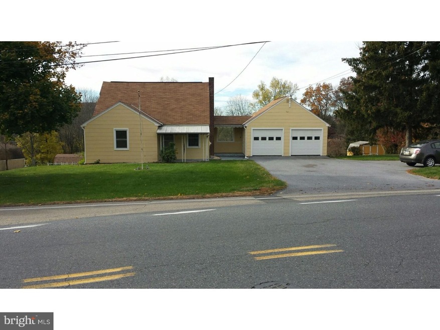 1429 Farmington Ave, Pottstown, PA 19464 - photo 1