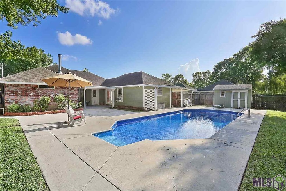 3672 N Cedar St, Zachary, LA 70791 - photo 1