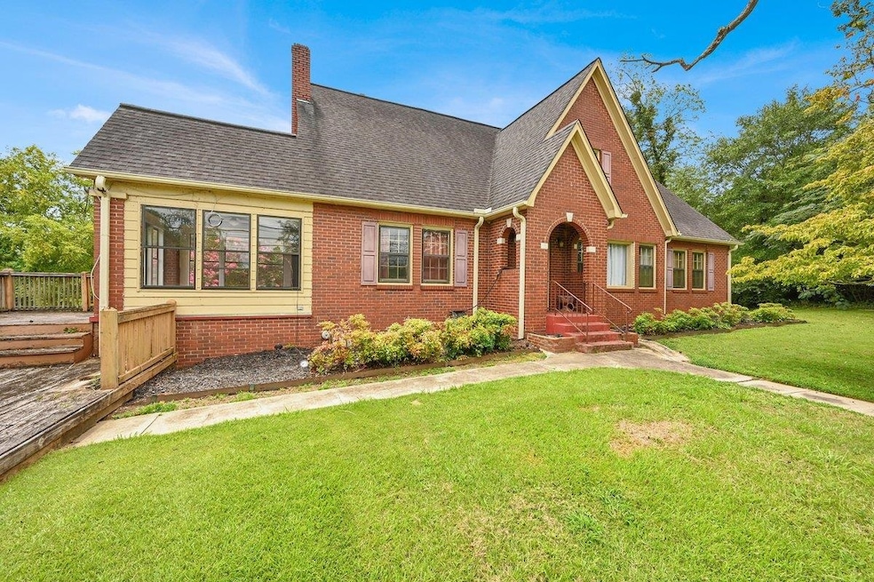 1348 3rd St SE, Cullman, AL 35055 - photo 1