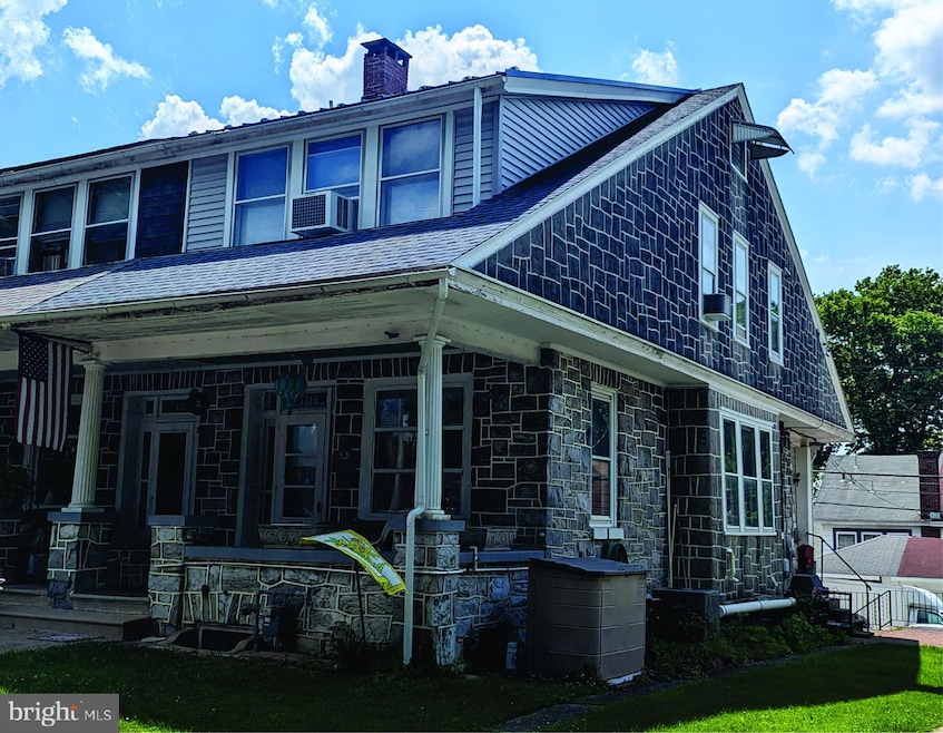 1314 Linden St, Reading, PA 19604 - photo 1