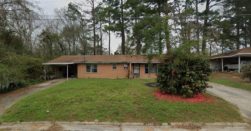 310 Sheila St, Jasper, TX 75951 - photo 1