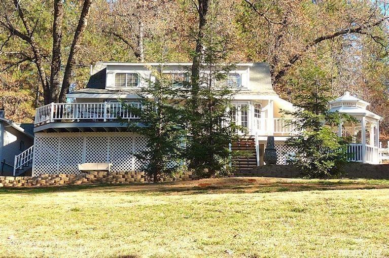 Main House is 2096 square feet. 4 bedroomsâ€¦. mas