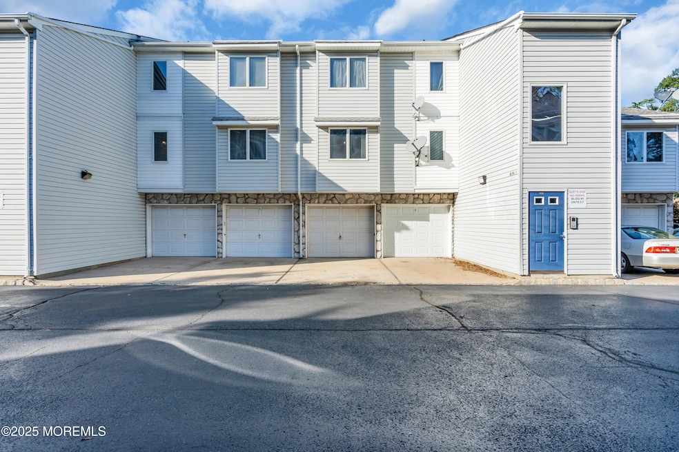 270 Main St unit 6, Keansburg, NJ 07734 - photo 1