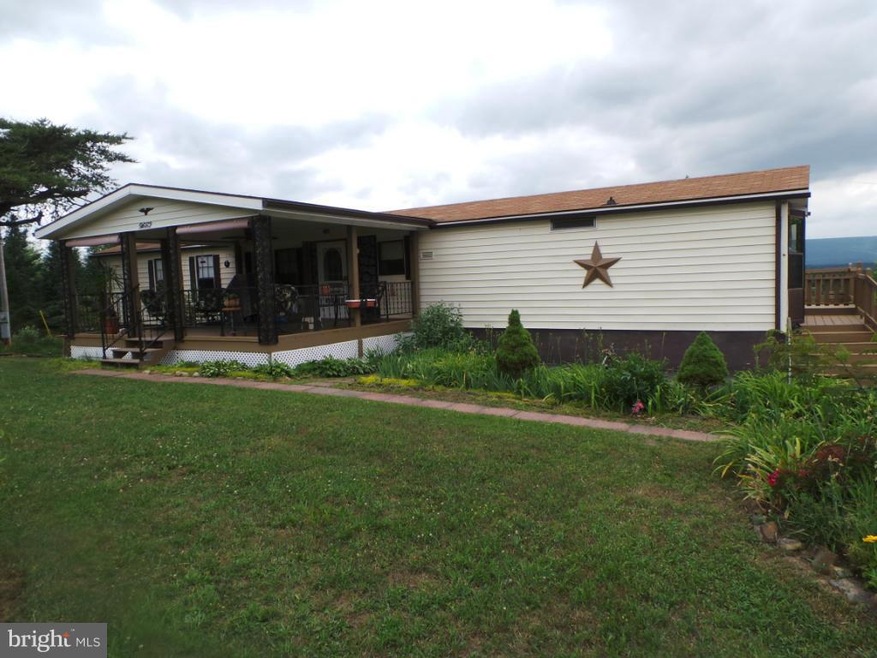 9662 Winchester Grade Rd, Berkeley Springs, WV 25411 - photo 1