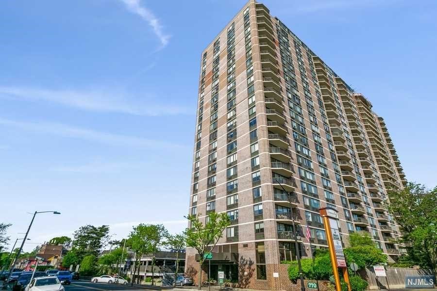 Greenhouse Condominiums unit 11L, Cliffside Park, NJ 07010 - photo 1