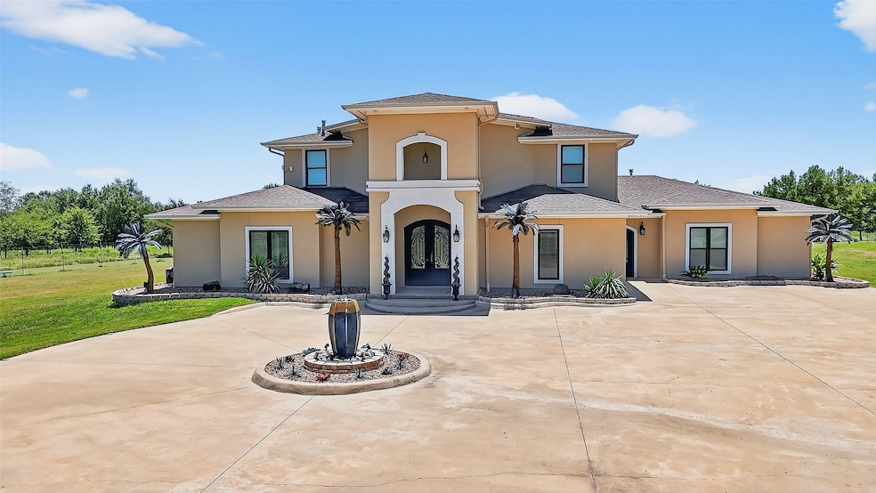 For Sale $1,599,900 • Co-Listing Agent