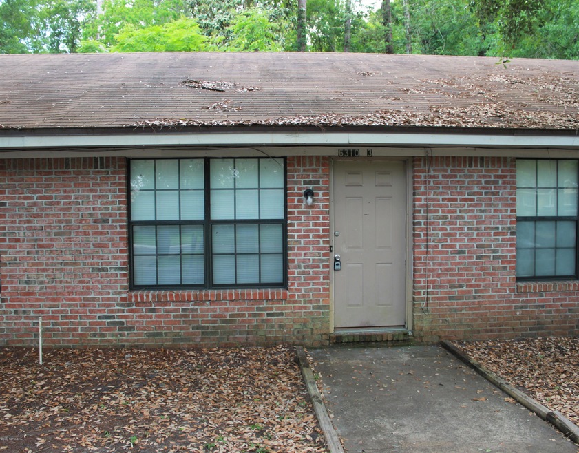 6310 Delacy Rd unit 3, Jacksonville, FL 32244 - photo 1