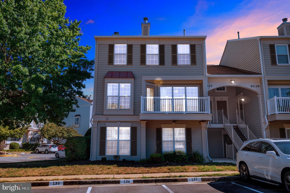 9247 Cardinal Forest Ln unit 201, Lorton, VA 22079 - photo 1