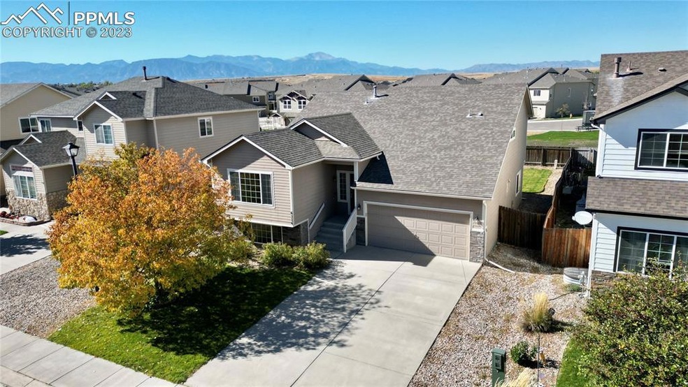 Stunning 4 level home in Lorson Ranch!