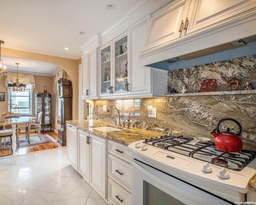 Bay Country Apartments unit 6A, Bayside, NY 11360 - photo 1