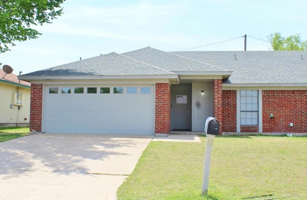 9113 Lanham St, Fort Worth, TX 76108 - photo 1