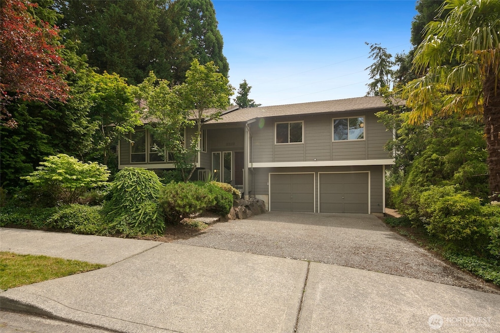 Sold $749,900 • Co-Listing Agent