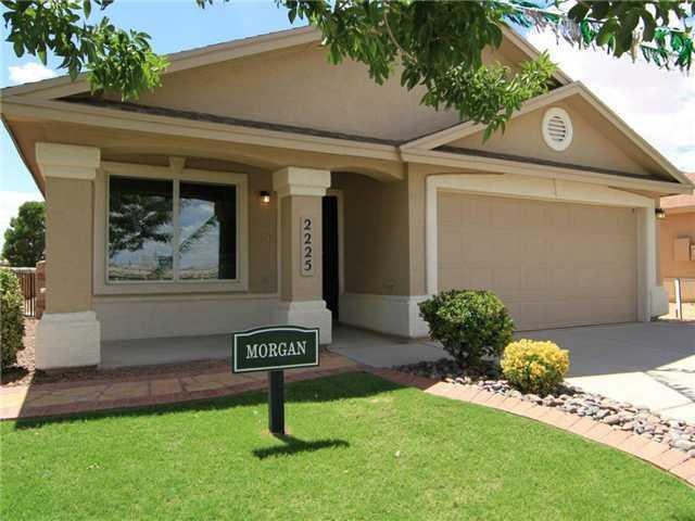 11525 Flor Liatris Dr, Socorro, TX 79927 - photo 1