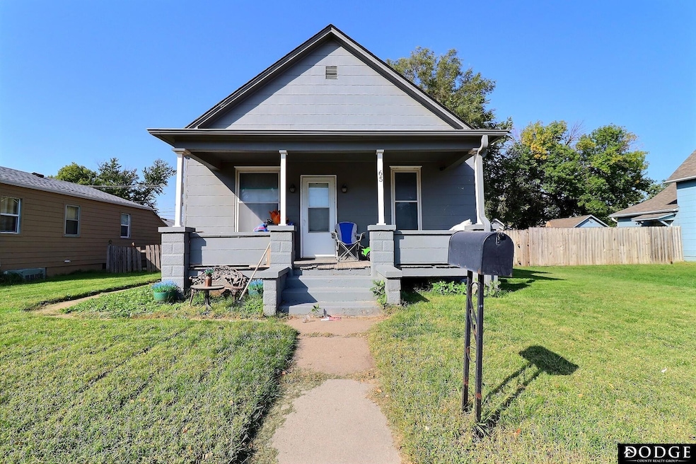 65 S Bell St, Fremont, NE 68025 - photo 1