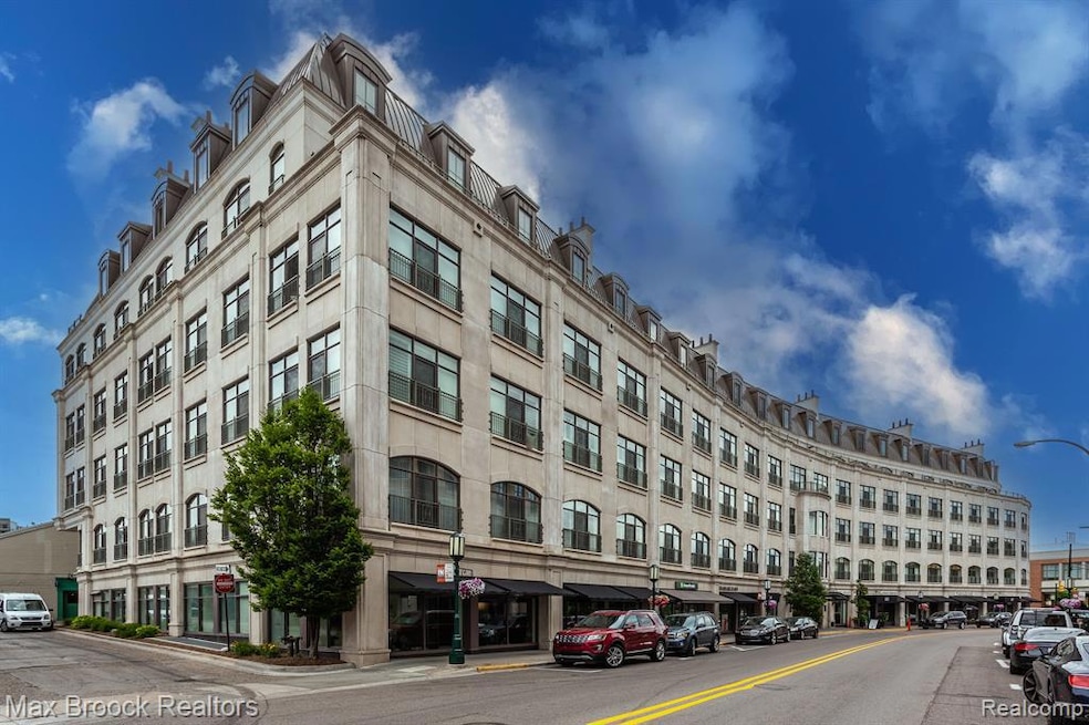 Sold $1,450,000 • Co-Listing Agent