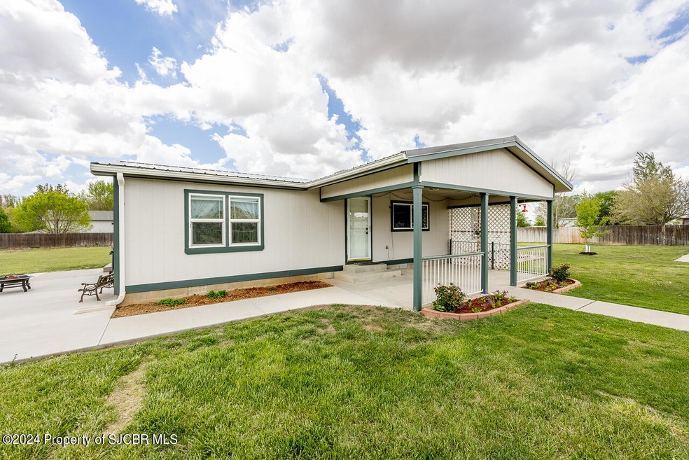 2511 E Blanco Blvd