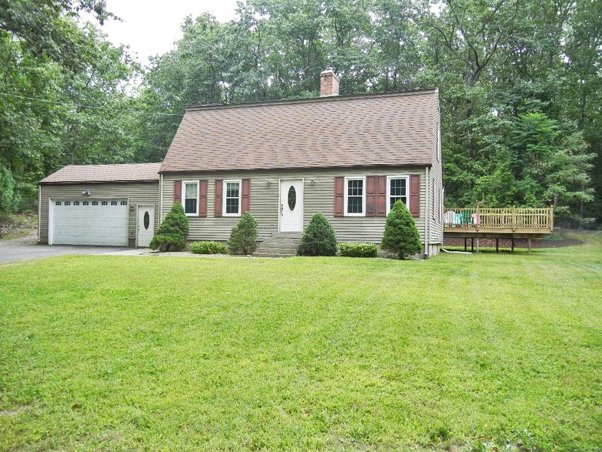 235 Coles Meadow Rd, Northampton, MA 01060 - photo 1