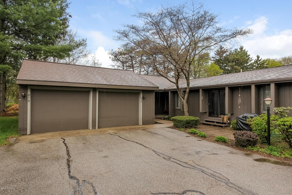001-Front_View-1656285-medium