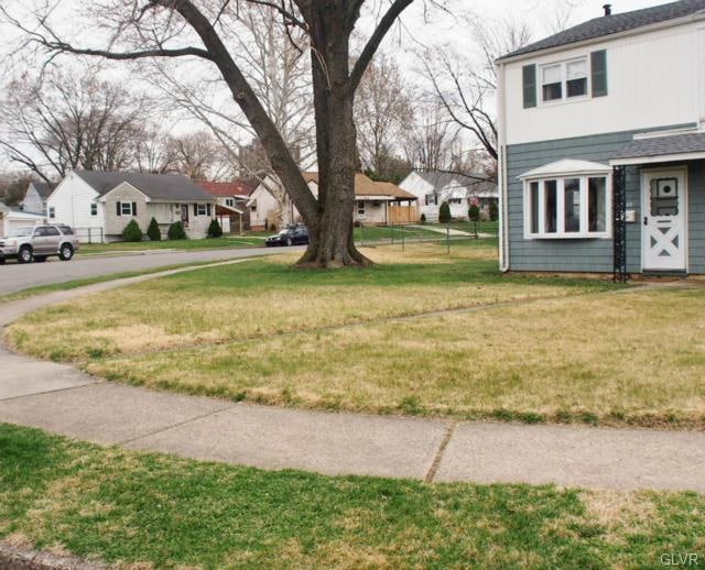 1509 Valley Rd, Bethlehem, PA 18018 - photo 1