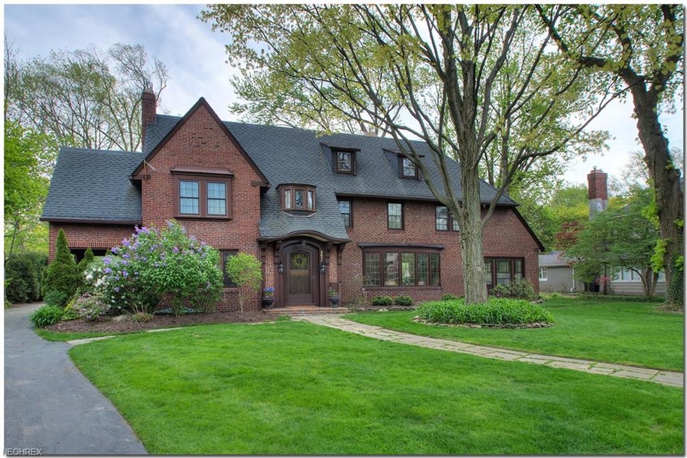 Welcome to 2879 Fontenay Road, Shaker Heights
