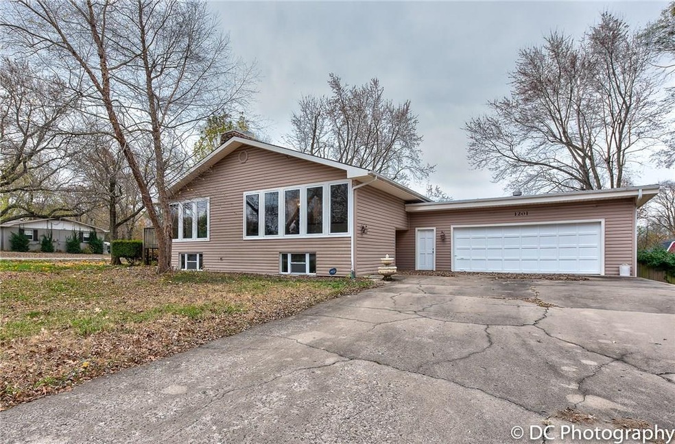 1201 NW 7th St, Bentonville, AR 72712 - photo 1