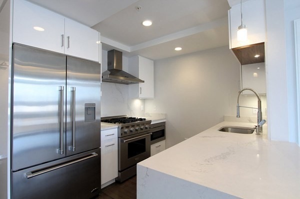 262 Monsignor O'Brien Hwy unit 606, Cambridge, MA 02141 - photo 1