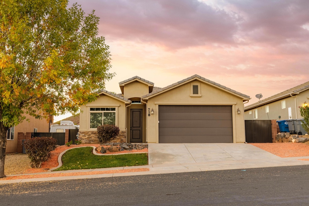 For Sale $449,900 • Co-Listing Agent