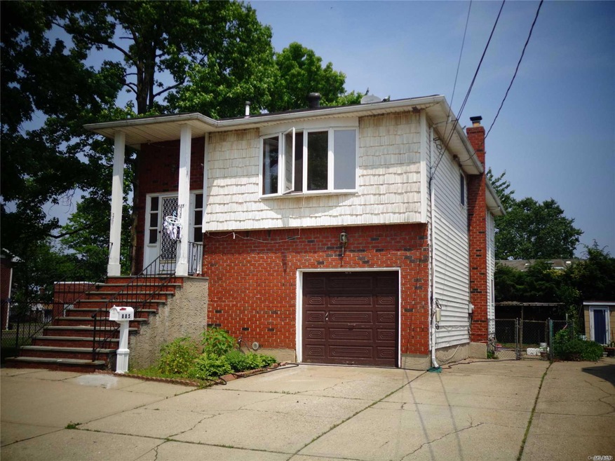 885 Yale Place unit 2nd Fl, Franklin Square, NY 11010 - photo 1